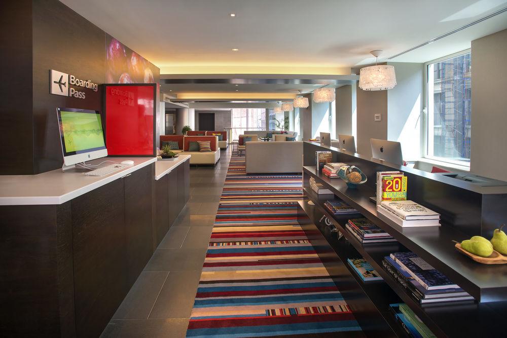 Courtyard By Marriott New York Manhattan/Herald Square Exterior photo